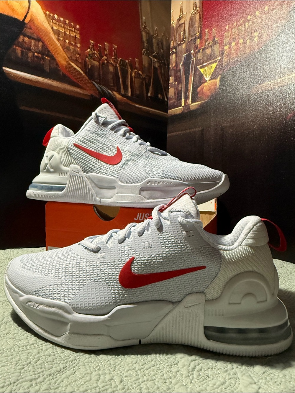 Nike Air Max Alpha Trainer 5 Men’s Size 7 or Women’s Size 8.5
